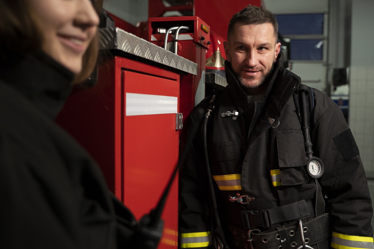 Bombeiros com AVCB em dia Bombeiros com AVCB em dia